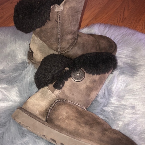 Brown Bailey Ugg’s - Picture 3 of 5